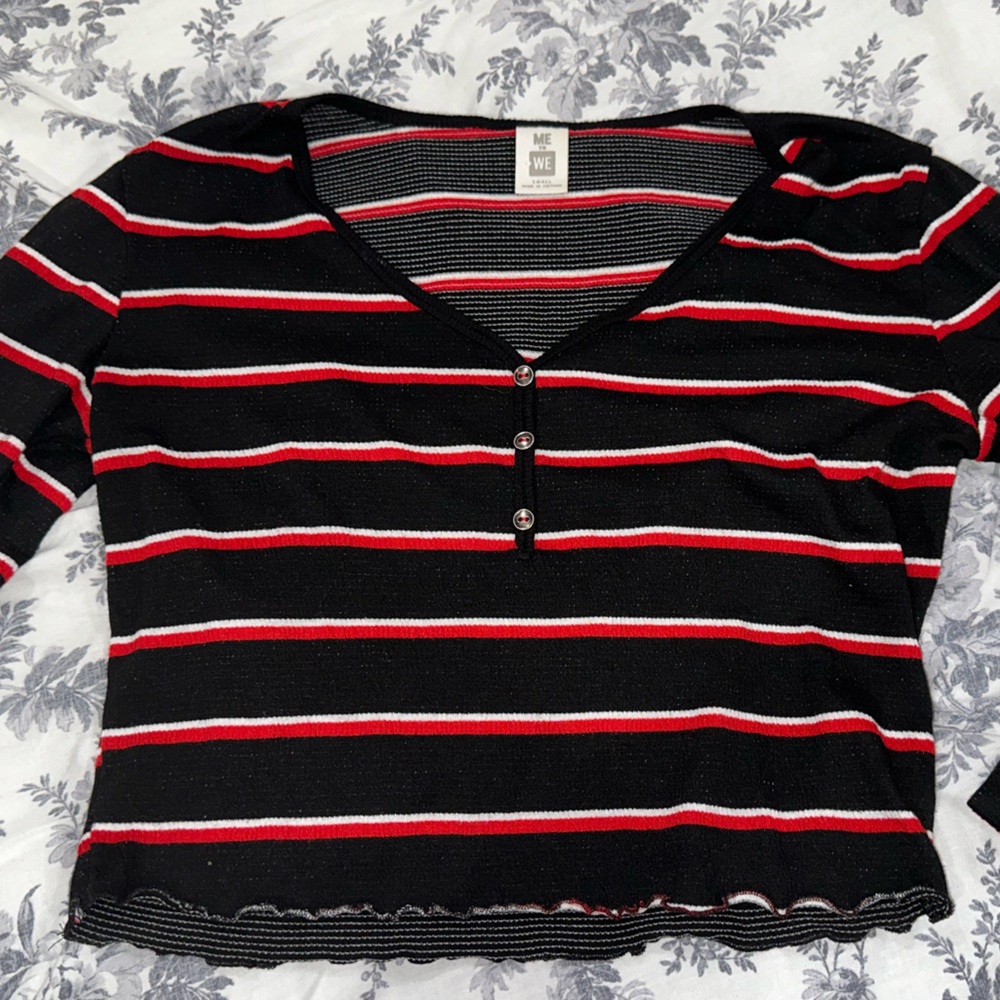 Striped Cropped Long Sleeve Top